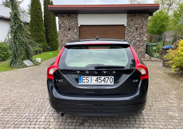 Volvo V60 cena 43900 przebieg: 278000, rok produkcji 2014 z Nowy Tomyśl małe 172